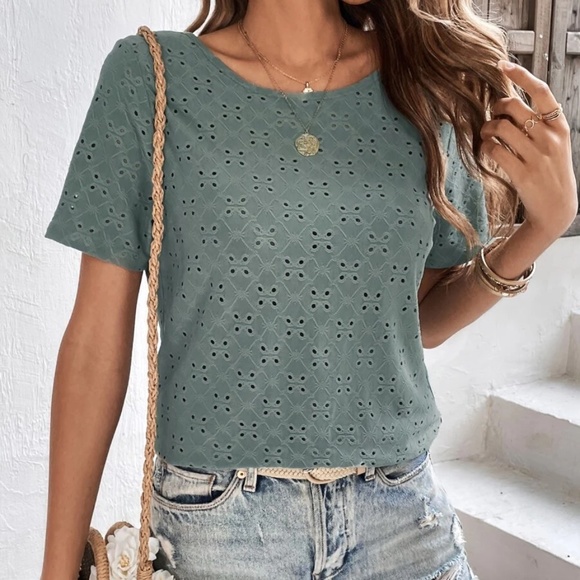 Boho Lace Eyelet Short Sleeve Top - Picture 5 of 11